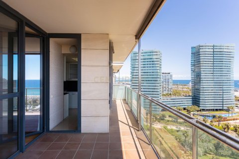 Apartamento de 4 dormitorios en venta en Barcelona, Cataluña, Spain № 7094 - foto 23