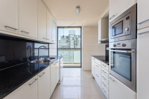 Apartamento de 4 dormitorios en venta en Barcelona, Cataluña, Spain № 7094 - foto 27