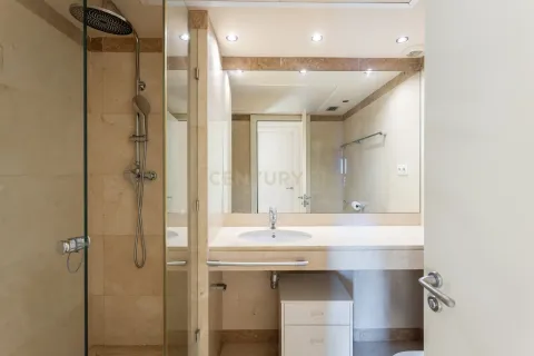 Apartamento de 4 dormitorios en venta en Barcelona, Cataluña, Spain № 7094 - foto 17