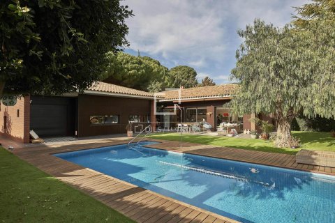 5 chambres villa à vendre à Sant Vicenc De Montalt, Barcelona, Catalonia, Spain № 3866