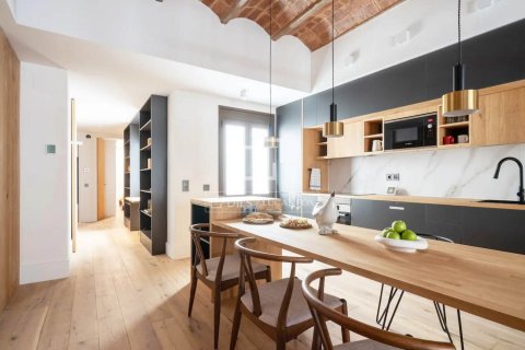 3 chambres apartment à vendre à Barcelona, Catalonia, Spain № 3865 - photo 3
