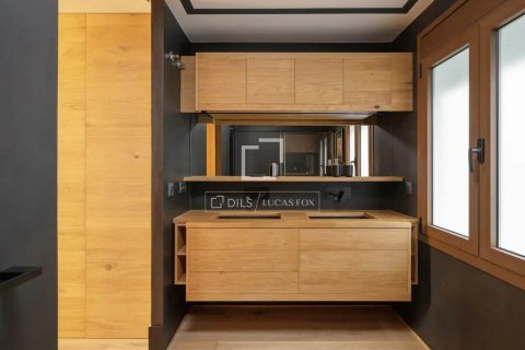 3 chambres apartment à vendre à Barcelona, Catalonia, Spain № 3865 - photo 9