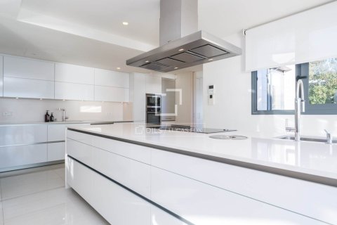 6 bedrooms villa for sale in Castelldefels, Barcelona, Catalonia, Spain № 3867 - photo 18