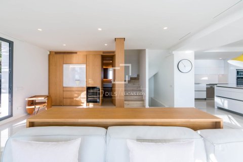 6 bedrooms villa for sale in Castelldefels, Barcelona, Catalonia, Spain № 3867 - photo 16