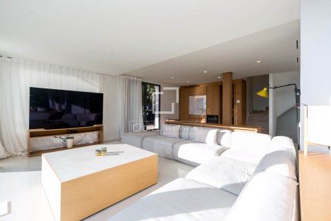 6 bedrooms villa for sale in Castelldefels, Barcelona, Catalonia, Spain № 3867 - photo 13