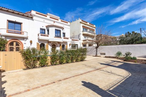 5 bedrooms villa for sale in Sant Just Desvern, Barcelona, Catalonia, Spain № 3868 - photo 6