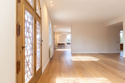 5 bedrooms villa for sale in Sant Just Desvern, Barcelona, Catalonia, Spain № 3868 - photo 20