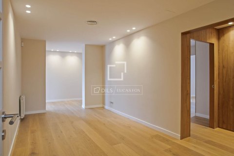 5 chambres villa à vendre à Sant Just Desvern, Barcelona, Catalonia, Spain № 3868 - photo 21