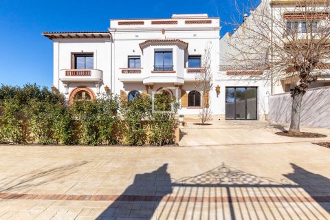 5 bedrooms villa for sale in Sant Just Desvern, Barcelona, Catalonia, Spain № 3868 - photo 2