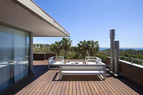 Купить дом в Кастельдефельс, Испания с 5 комнат, № 1404 - фото 18