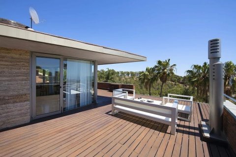 Купить дом в Кастельдефельс, Испания с 5 комнат, № 1404 - фото 11