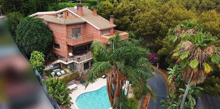 Дом с 5 спальнями в Кастельдефельсе, Барселона, Каталония, Испания № 1406