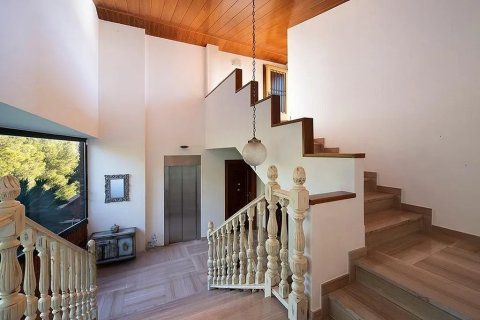 Купить дом в Кастельдефельс, Испания с 6 комнат, № 1406 - фото 22