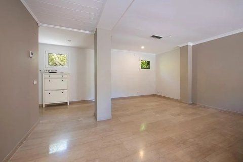 Купить квартиру в Ситжес, Испания с 4 комнаты, № 1403 - фото 5