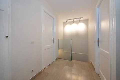 Купить квартиру в Ситжес, Испания с 4 комнаты, № 1403 - фото 10