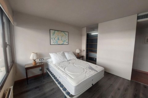 Apartamento de 2 dormitorios en venta en Barcelona, Cataluña, Spain № 1408 - foto 3