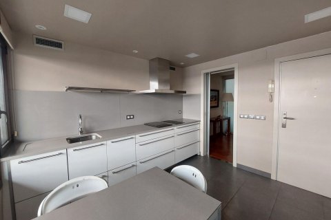 Apartamento de 2 dormitorios en venta en Barcelona, Cataluña, Spain № 1408 - foto 6