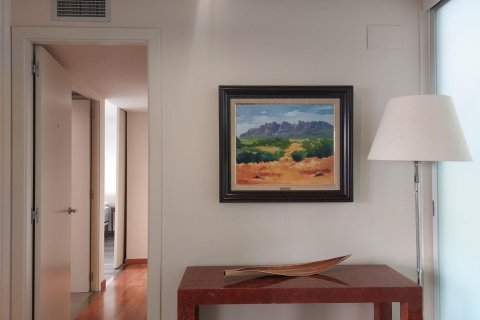 Apartamento de 2 dormitorios en venta en Barcelona, Cataluña, Spain № 1408 - foto 16