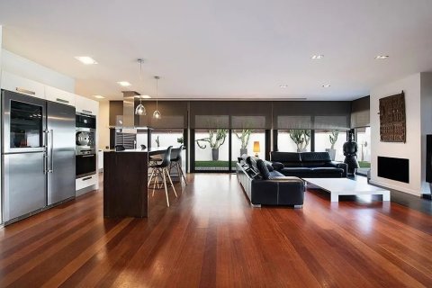 Купить дом в Кастельдефельс, Испания с 5 комнат, № 1405 - фото 9