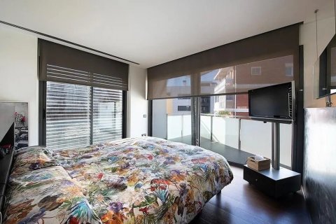 Купить дом в Кастельдефельс, Испания с 5 комнат, № 1405 - фото 15