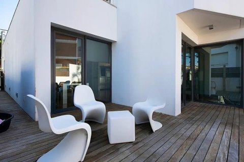 Купить дом в Кастельдефельс, Испания с 5 комнат, № 1405 - фото 3