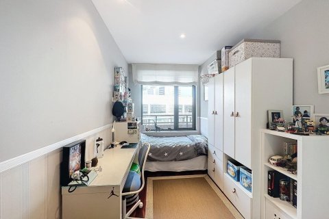 Apartamento de 3 dormitorios en venta en Barcelona, Cataluña, Spain № 1407 - foto 17
