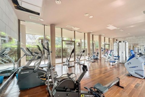 Apartamento de 3 dormitorios en venta en Barcelona, Cataluña, Spain № 1407 - foto 26