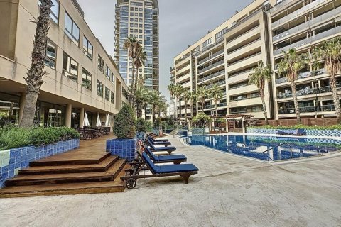 Apartamento de 3 dormitorios en venta en Barcelona, Cataluña, Spain № 1407 - foto 27