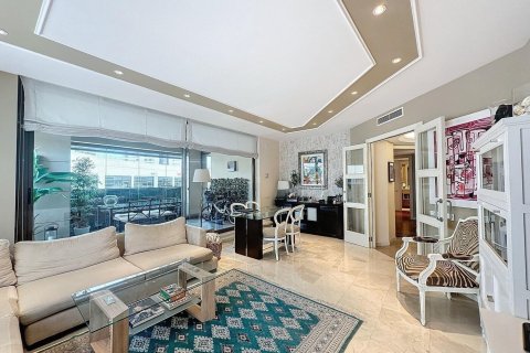 Apartamento de 3 dormitorios en venta en Barcelona, Cataluña, Spain № 1407 - foto 3