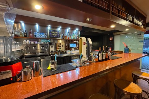 125 sq.m. commercial property for sale in Barcelona, Catalonia, Spain № 6170 - photo 4