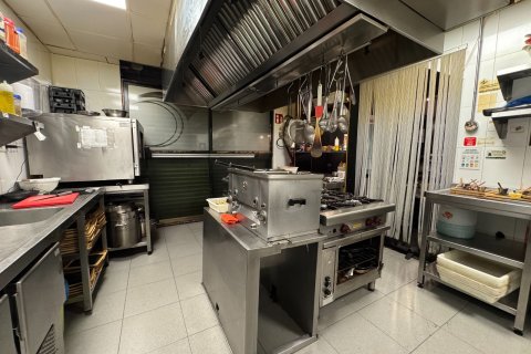 125 sq.m. commercial property for sale in Barcelona, Catalonia, Spain № 6170 - photo 8