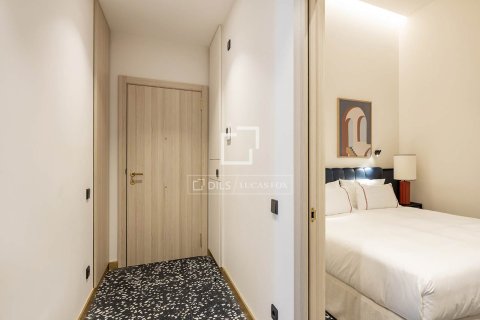 Снять в аренду квартиру в Барселона, Испания с 2 спальни, 80м², № 4512 - фото 27