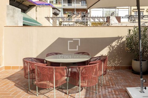 Снять в аренду квартиру в Барселона, Испания с 2 спальни, 80м², № 4512 - фото 9