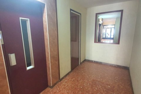 3 bedrooms apartment for sale in Eixample, Barcelona, Catalonia, Spain № 8033 - photo 15