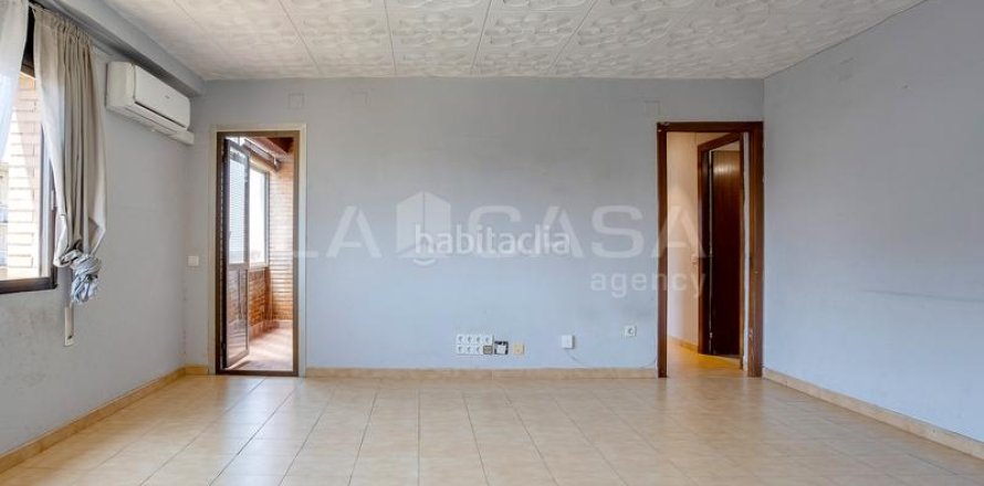 Квартира с 4 спальнями в Сан-Марти, Барселона, Каталония, Испания № 2036