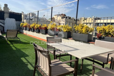 2 bedrooms apartment for sale in Barcelona, Catalonia, Spain № 5944 - photo 4