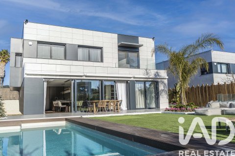 4 bedrooms house for sale in Sant Andreu de Llavaneres, Barcelona, Catalonia, Spain № 4635 - photo 22