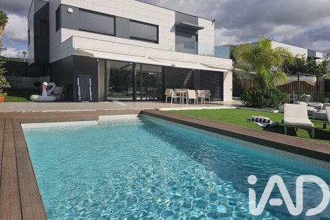 4 bedrooms house for sale in Sant Andreu de Llavaneres, Barcelona, Catalonia, Spain № 4635 - photo 4